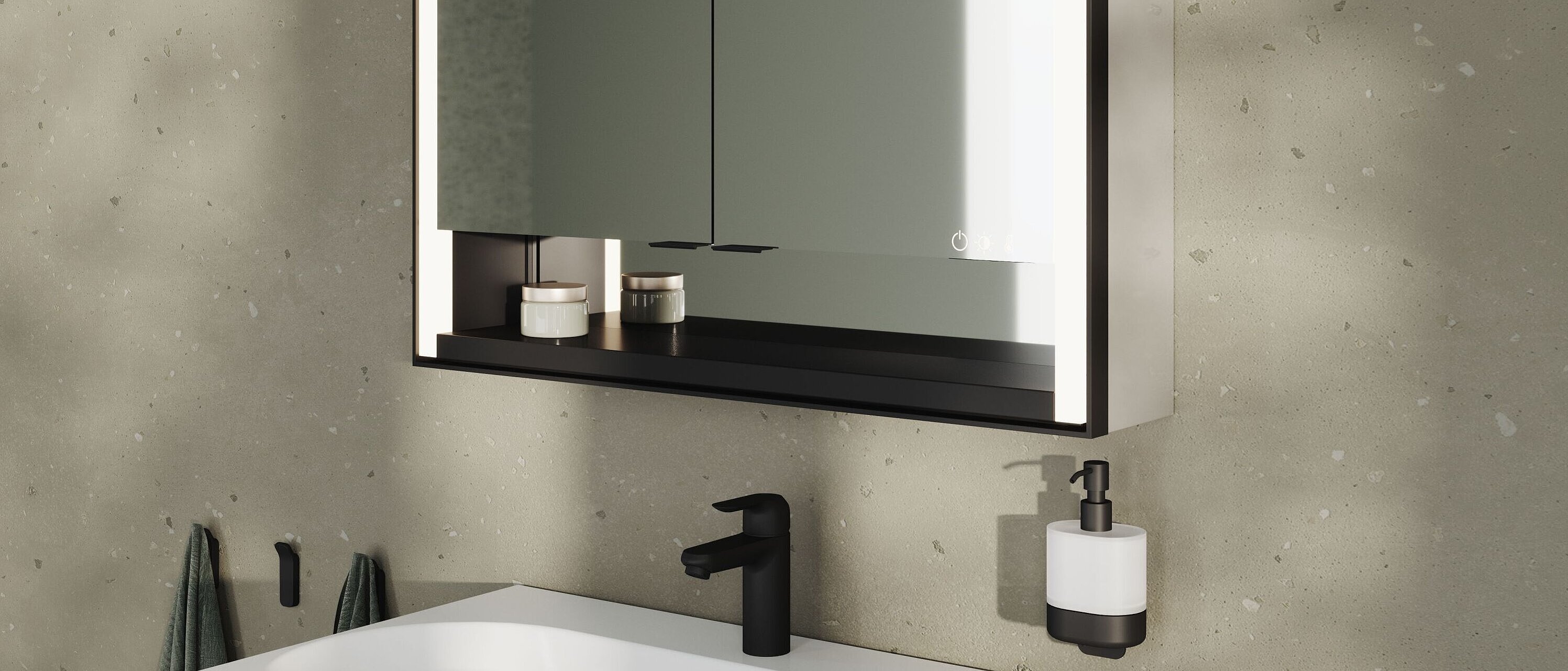 FOR BAthment Spiegelschrank über FOR Leano Waschtisch mit schwarzer Armatur und schwarzen Accessoires