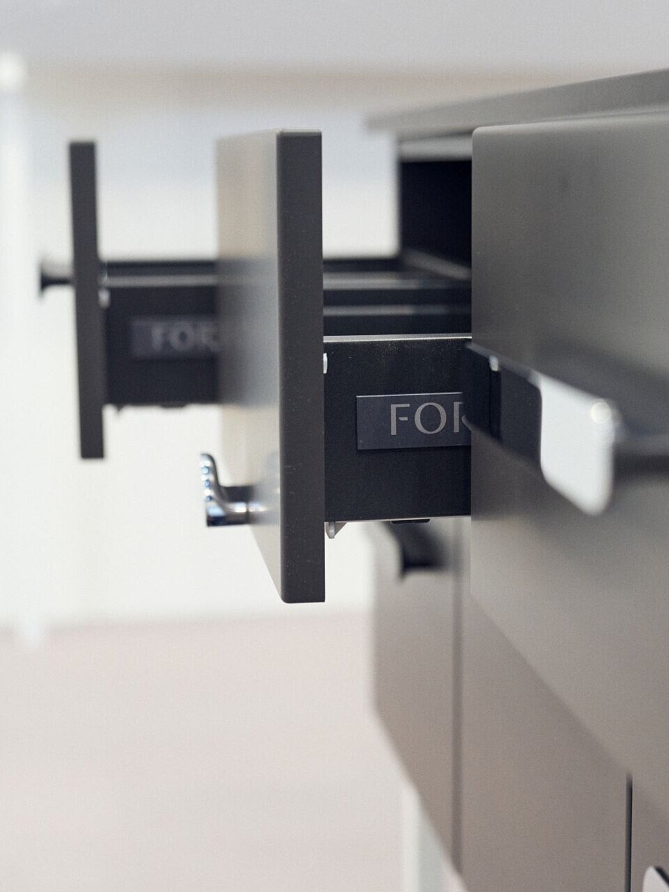 FOR Möbel Schubladen geöffnet